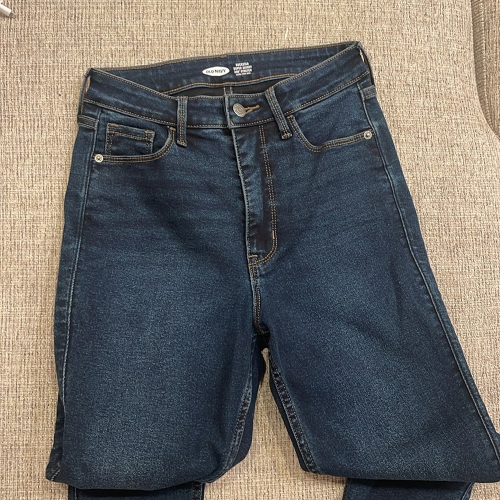 Old Navy High Rise Skinny Jeans - Picture 5 of 5